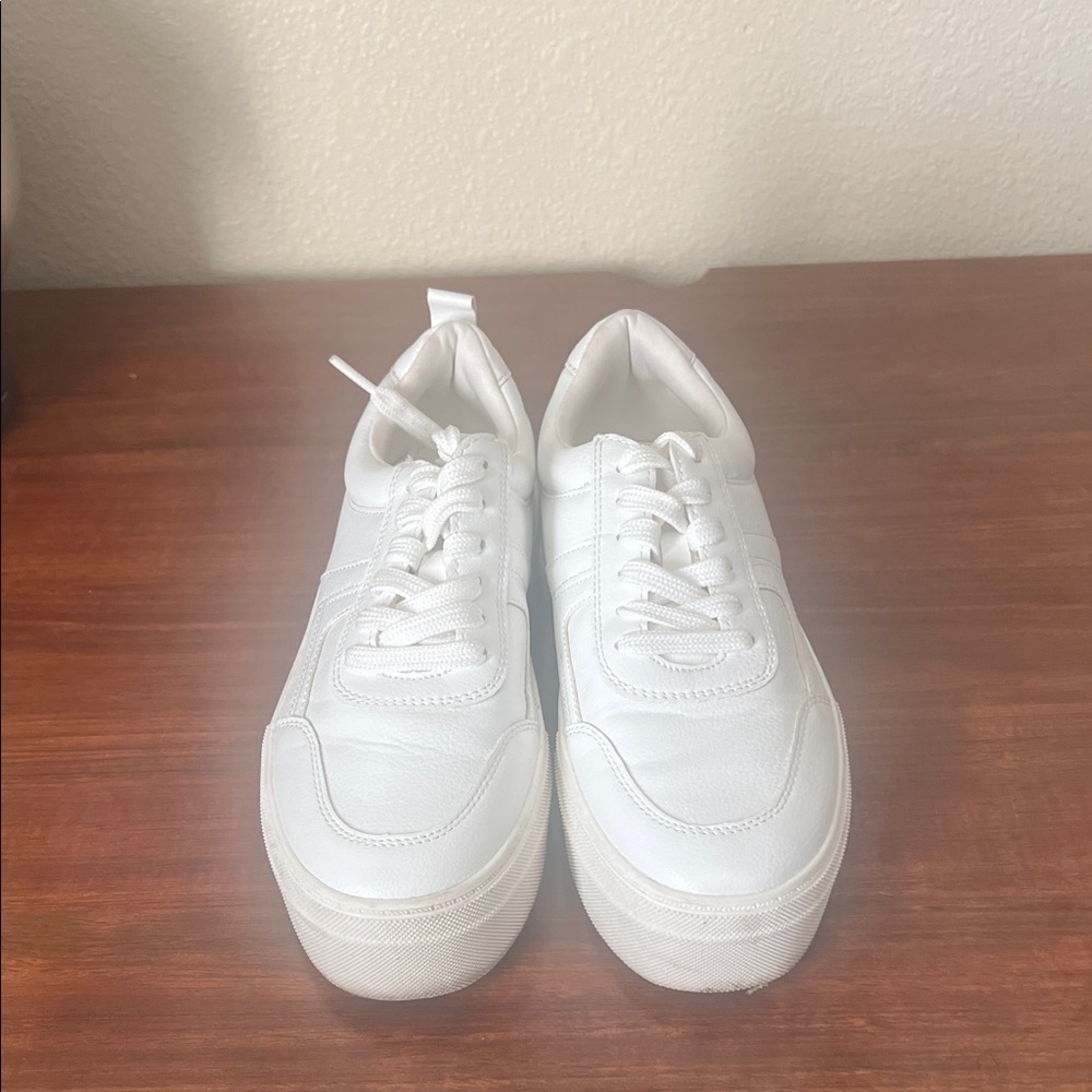 Falls Creek White Casual Sneakers